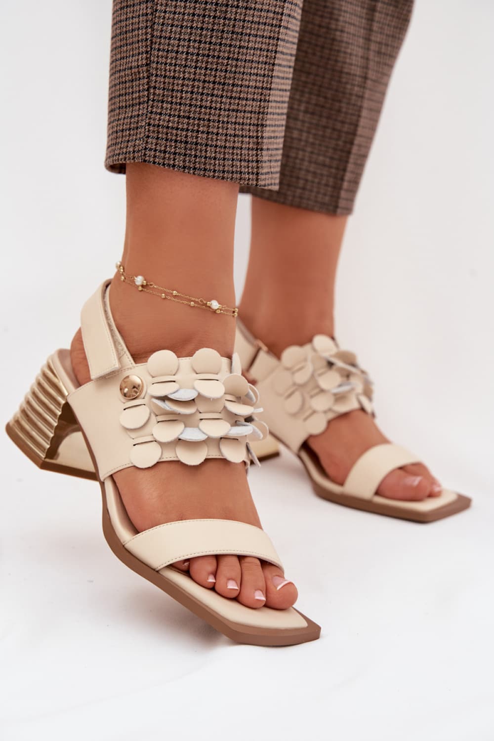 Sandali con tacco model 225349 Step in style