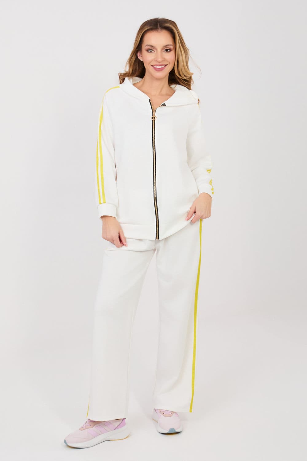 completo model 225543 Rue Paris