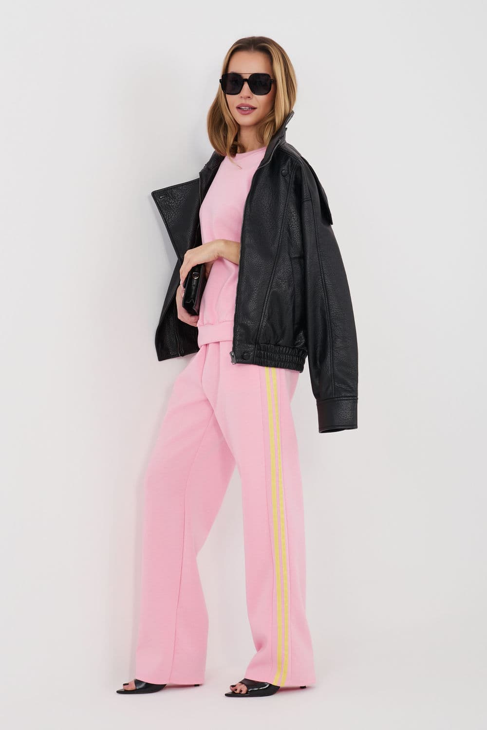 completo model 225546 Rue Paris