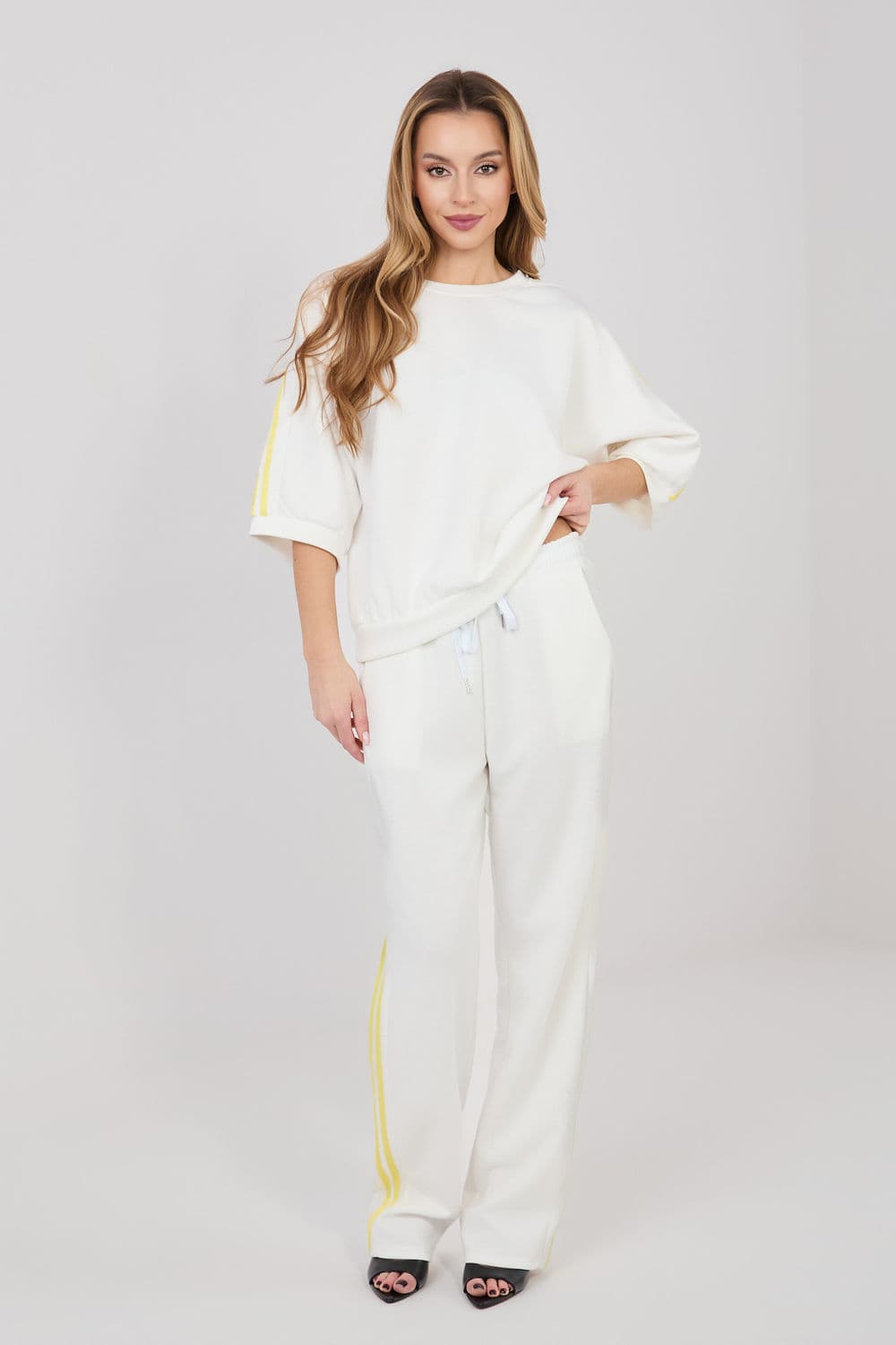 completo model 225547 Rue Paris