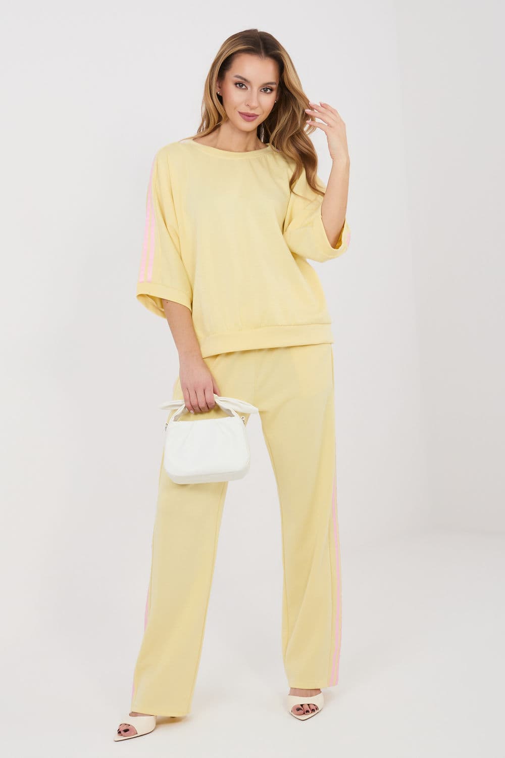 completo model 225549 Rue Paris