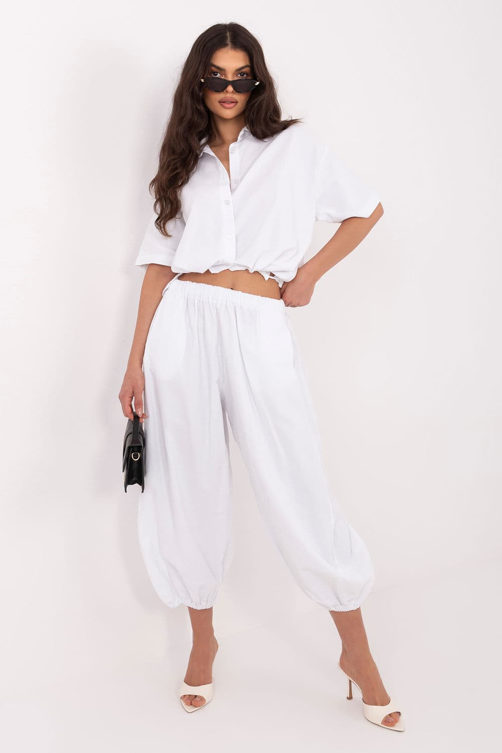 Pantaloni in velluto model 226234 Italy Moda
