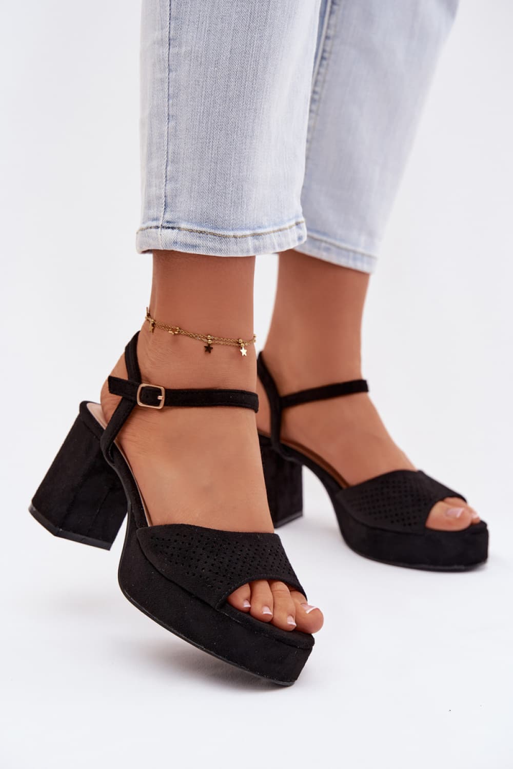 Sandali con tacco model 226333 Step in style