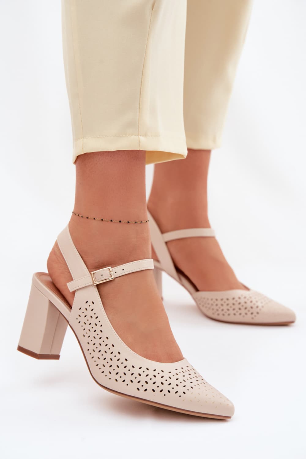 Sandali con tacco model 226504 Step in style