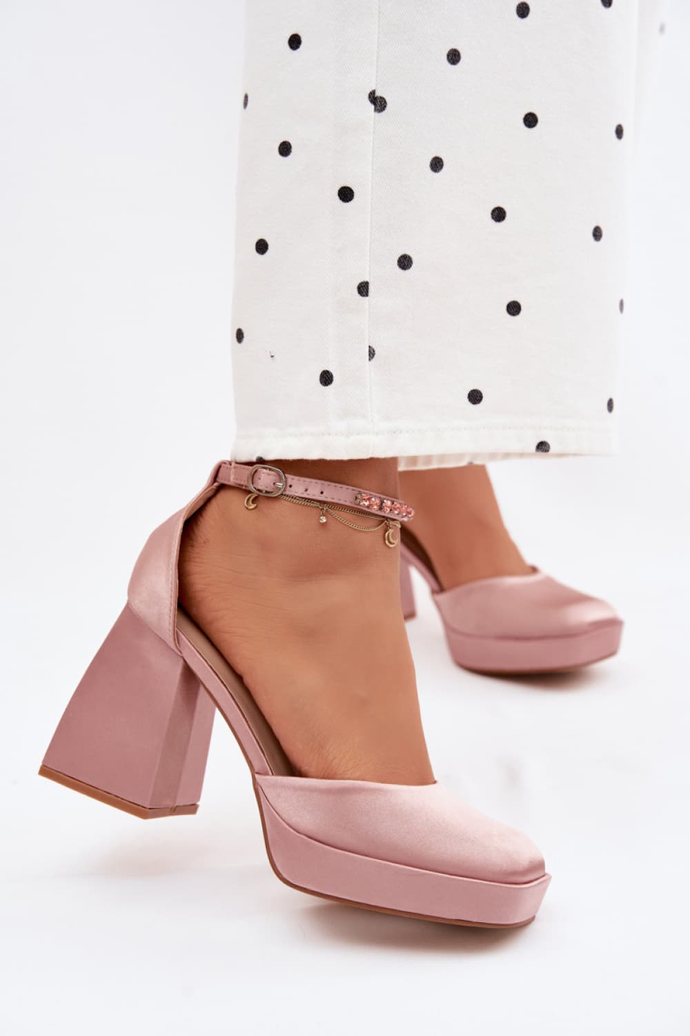 Sandali con tacco model 226915 Step in style