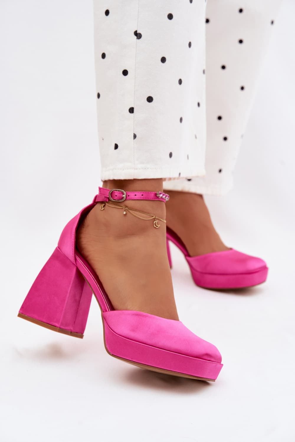 Sandali con tacco model 226916 Step in style