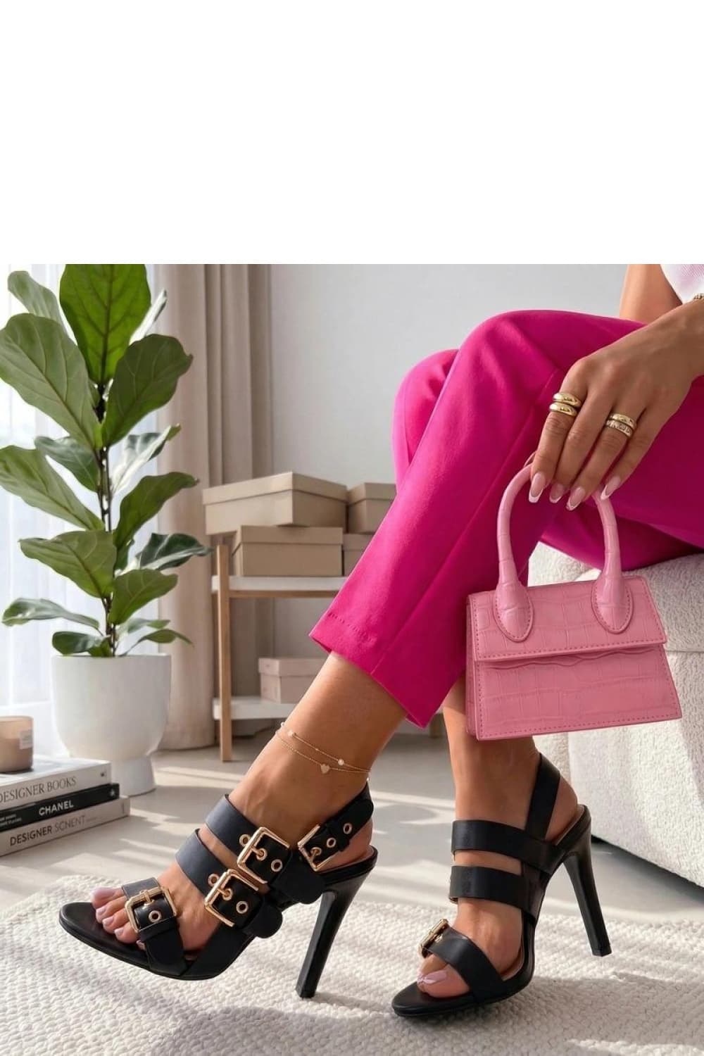 Sandali con tacco model 227277 Solea