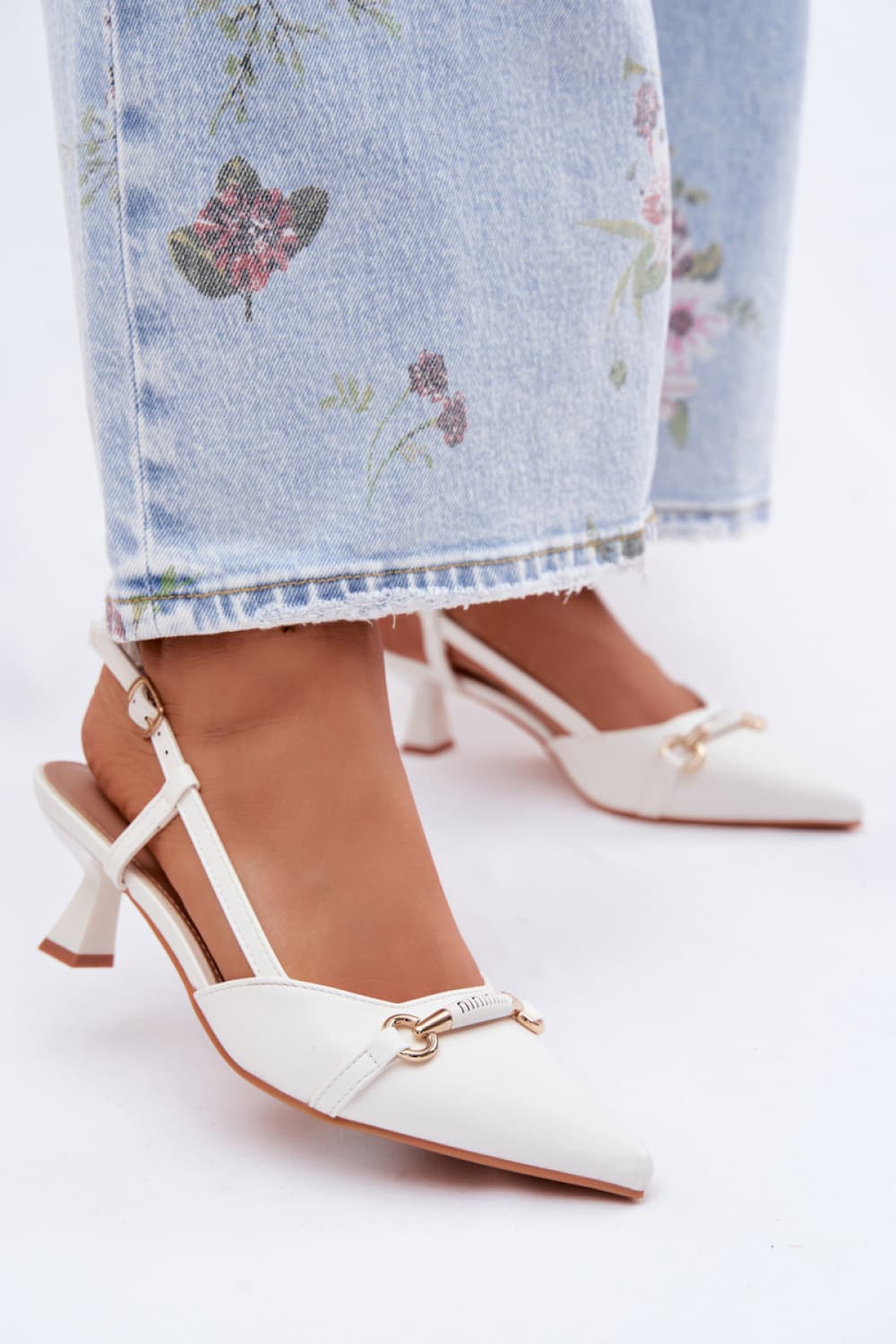 Sandali con tacco model 227448 Step in style
