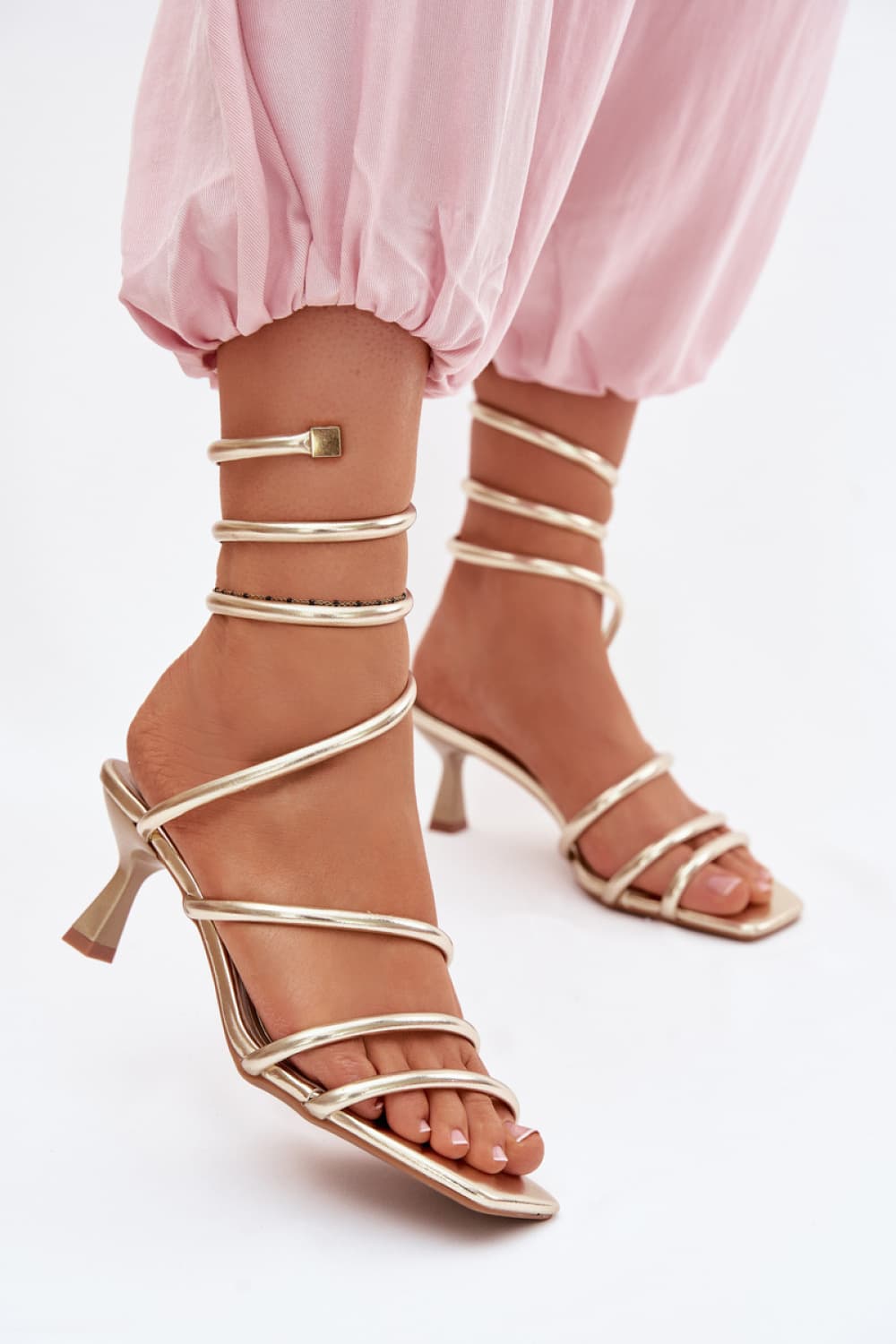 Sandali con tacco model 227453 Step in style