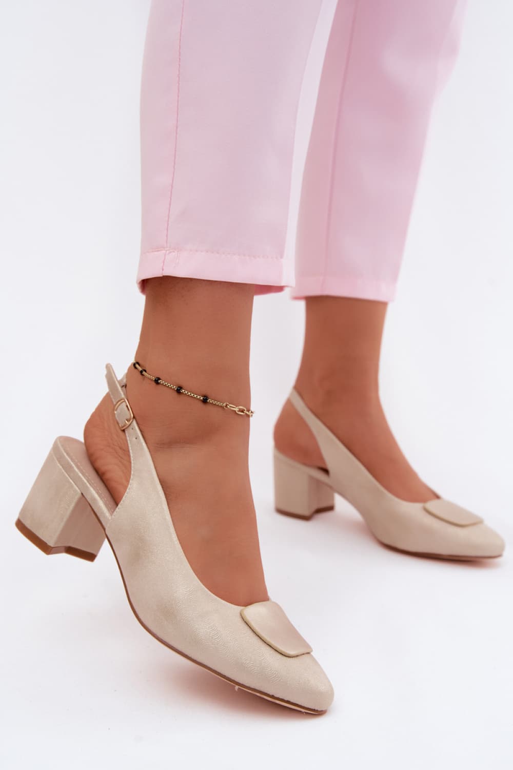 Sandali con tacco model 227919 Step in style
