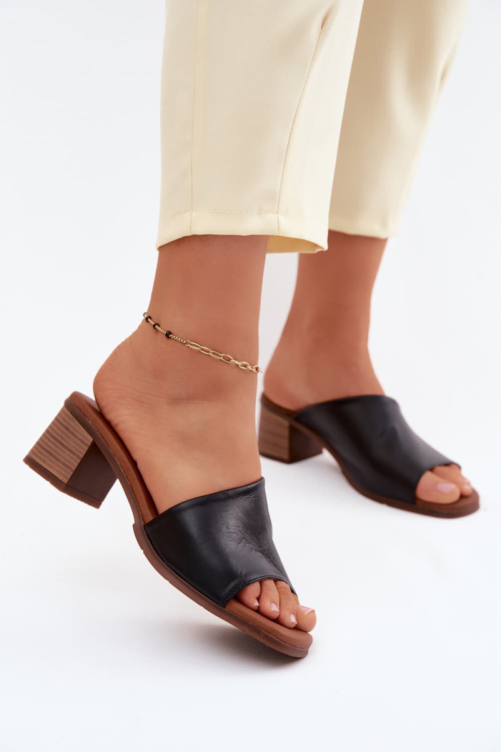 Zoccoli con tacco model 227928 Step in style