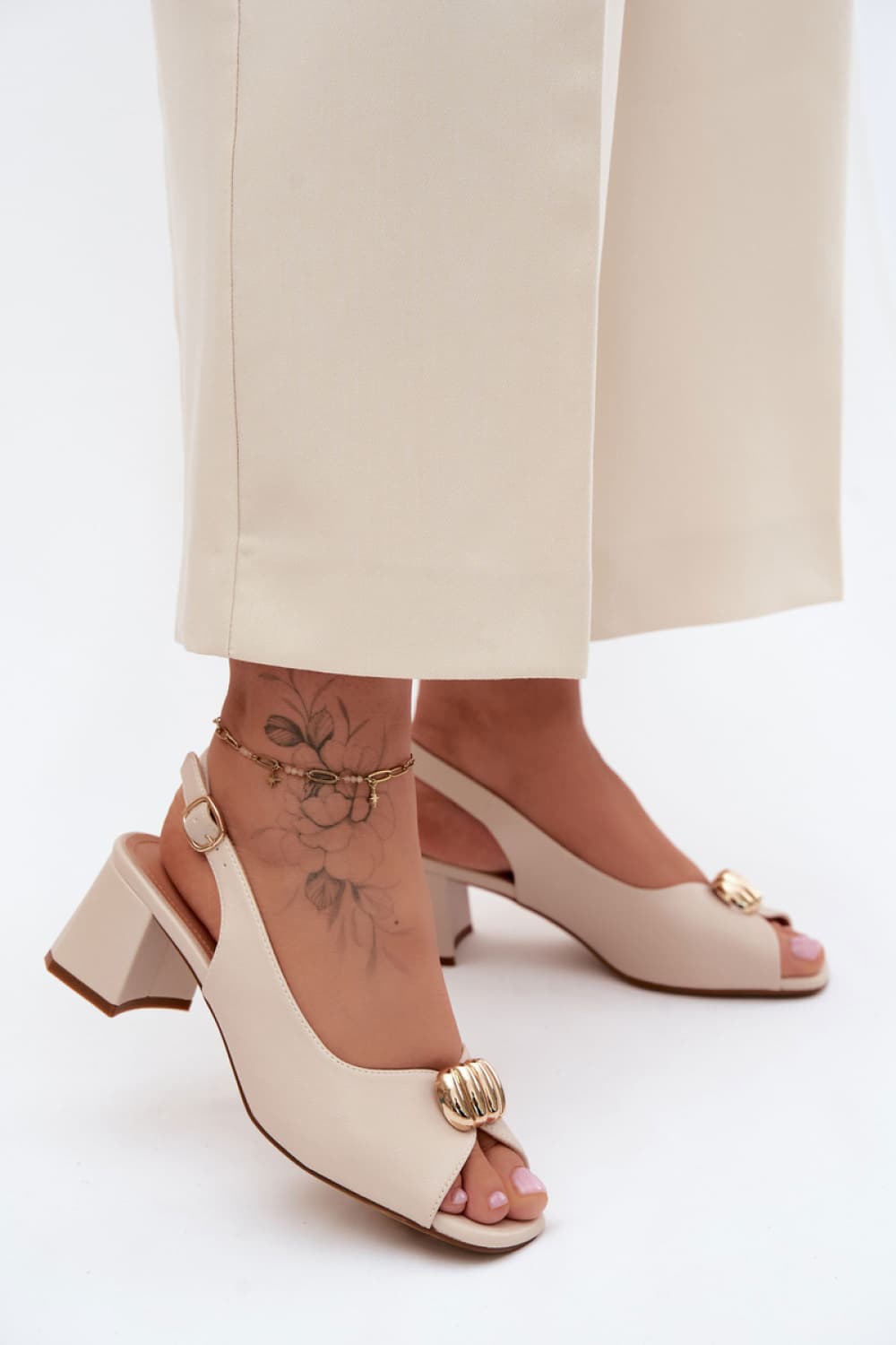 Sandali con tacco model 228110 Step in style