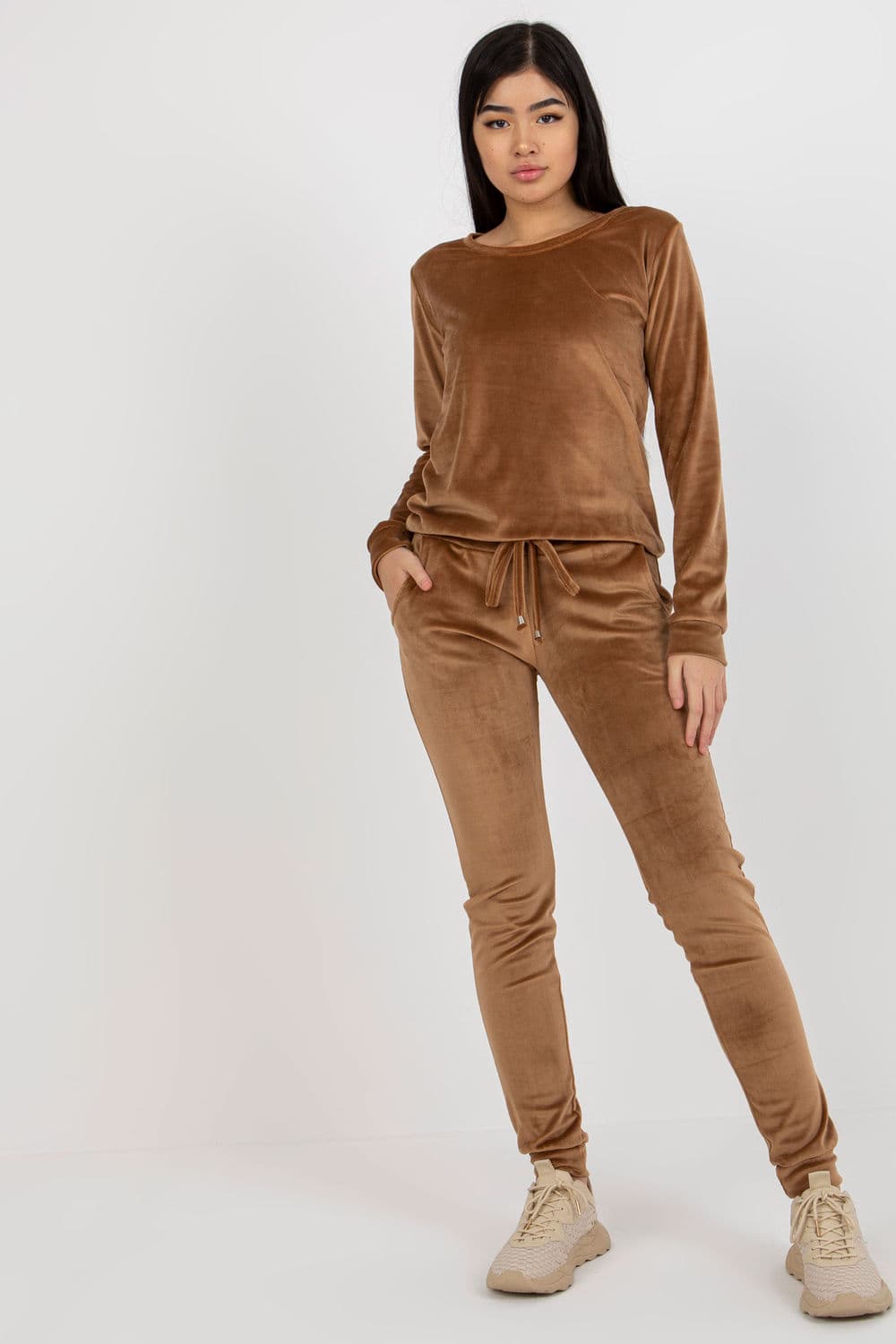 completo model 175112 Rue Paris