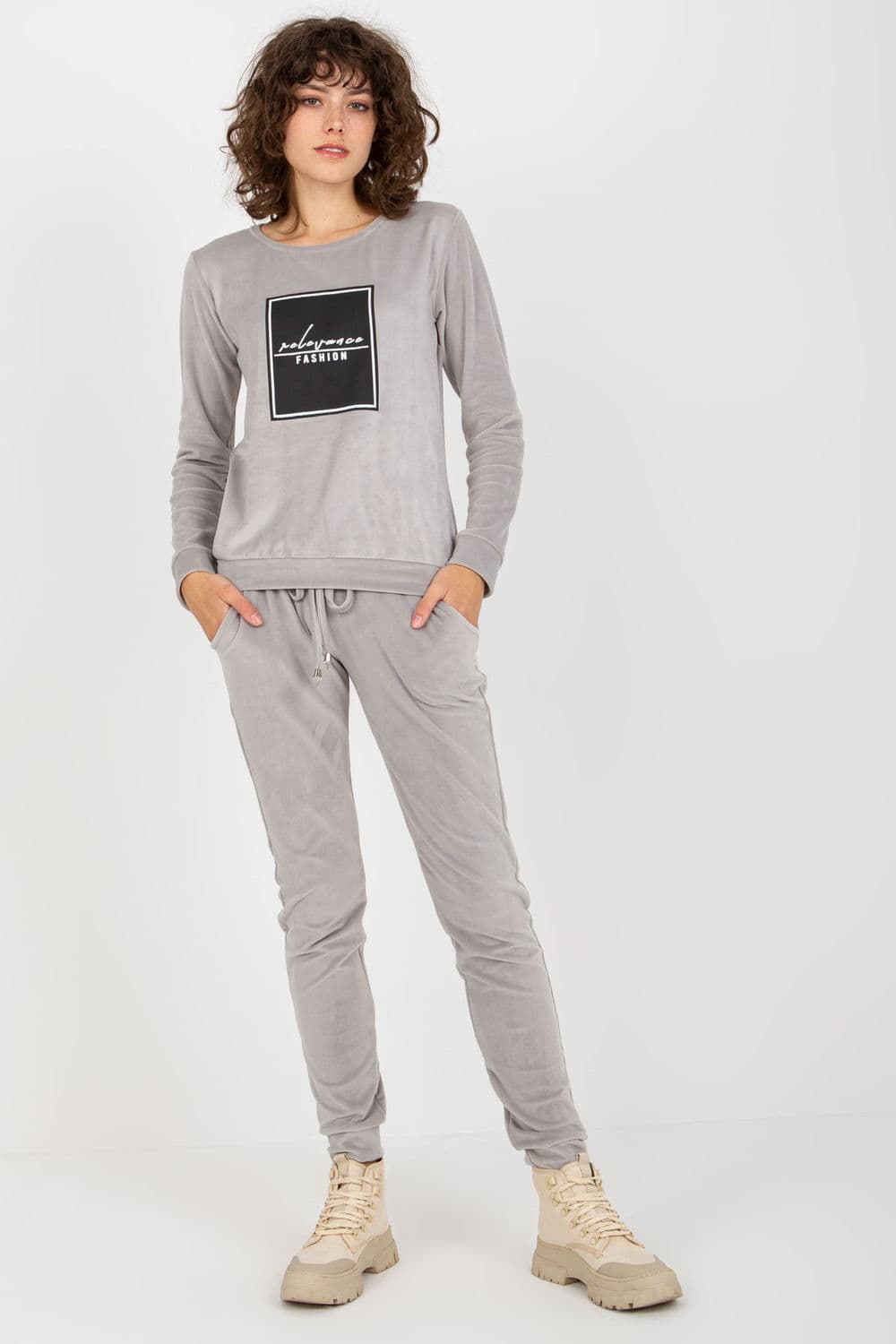 completo model 177072 Relevance