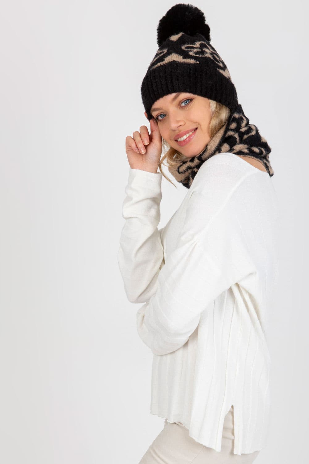 Cappello model 185916 AT - Miniatura 2