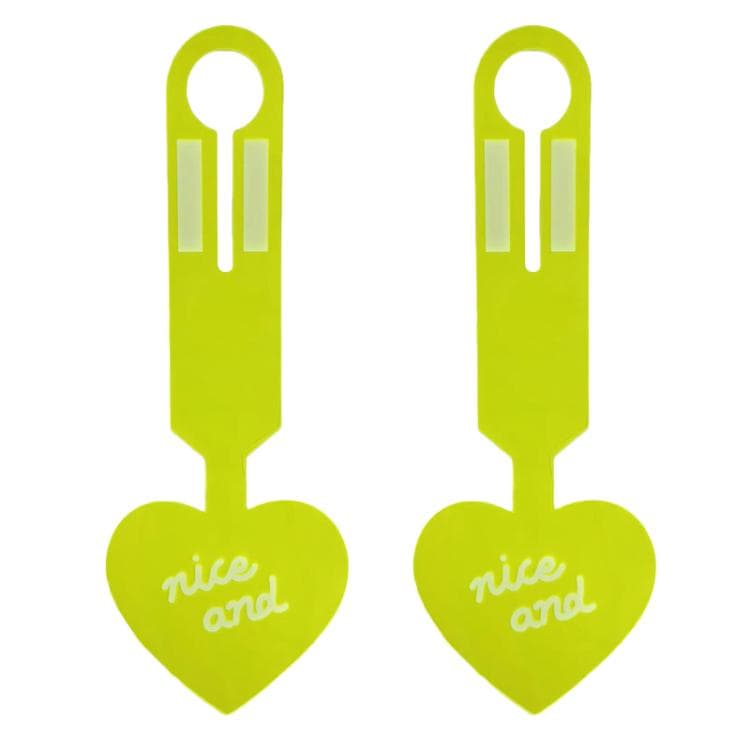 2pcs PVC Fluorescent Love Luggage Tag Baggage Tag Boarding Pass Checked Suitcase Anti-Lost Luggage Label(Yellow) - Immagine 1