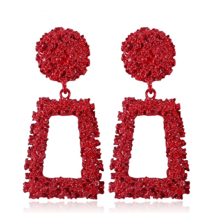 Orecchini geometrici trapezoidali lunghi in metallo con effetto scrub esagerato (rosso) - Immagine 1