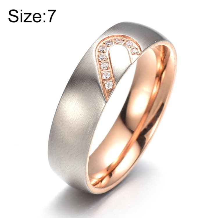 Anello per Coppie in Acciaio Titanio con Cuore di Strass e Taglio a Cuore, per Uomo e Donna (Oro con Diamante, Taglia USA: 7) - Immagine 1