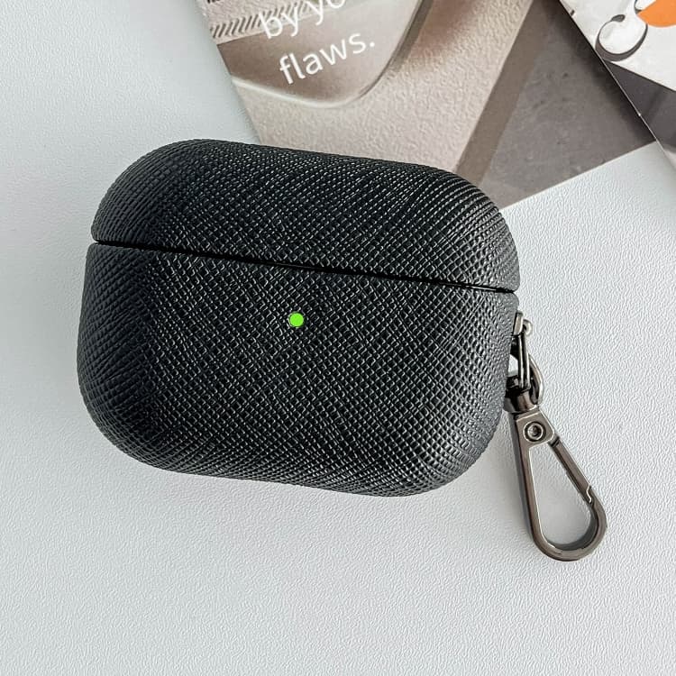 Custodia protettiva in PU con texture incrociata per AirPods 3 (Nero) - Immagine 1