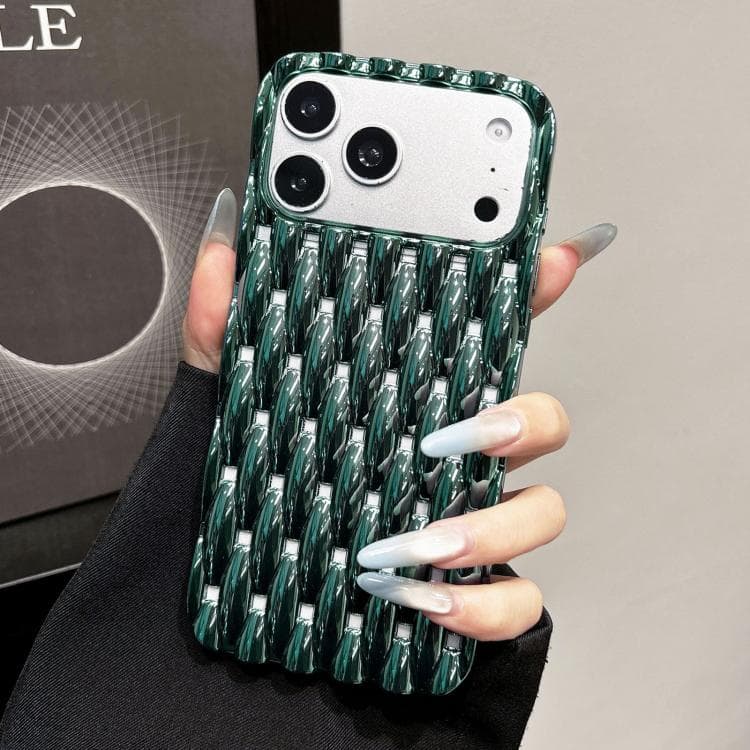 For iPhone 17 Pro Electroplated Twisted Texture Hollow Heat Dissipation TPU Phone Case(Green) - Immagine 1