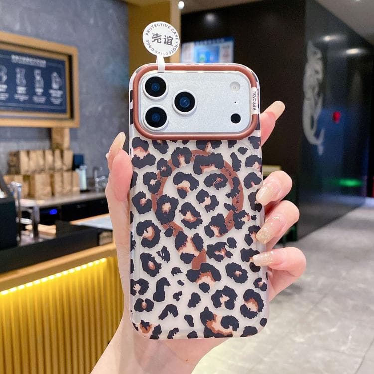 For iPhone 17 Pro Leopard Print Design PC + TPU Magnetic Phone Case(Brown) - Immagine 1