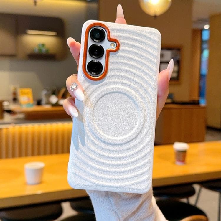 For Samsung Galaxy S26 5G Armor Wave Texture Magnetic Shockproof Phone Case(White) - Immagine 1