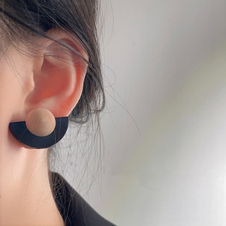 Orecchini a cerchio geometrico vintage personalizzati in legno - Immagine 1