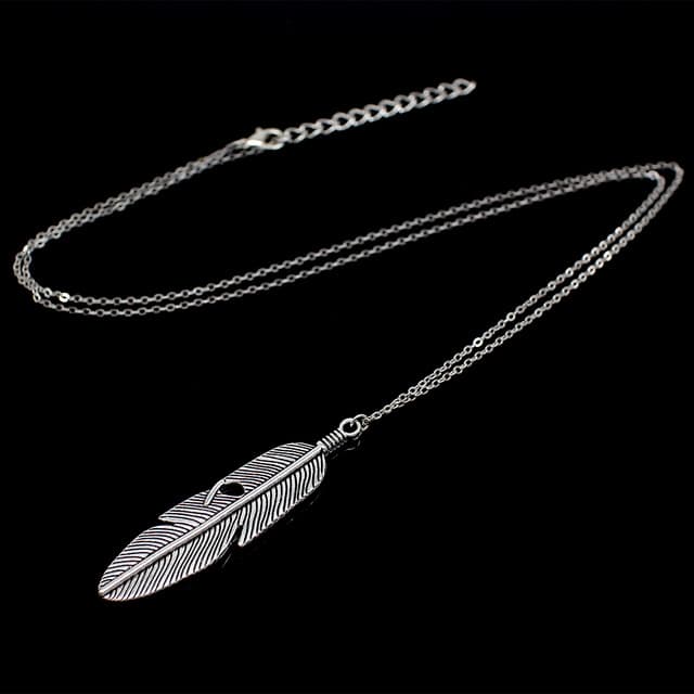 Collana semplice classica con ciondolo a forma di piuma, catena lunga per maglione, gioiello choker per donna (Argento) - Immagine 1