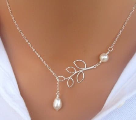 Collane pendenti lunghe in argento per donna, eleganti e alla moda, con catena a maglia (foglia e perla) - Immagine 1