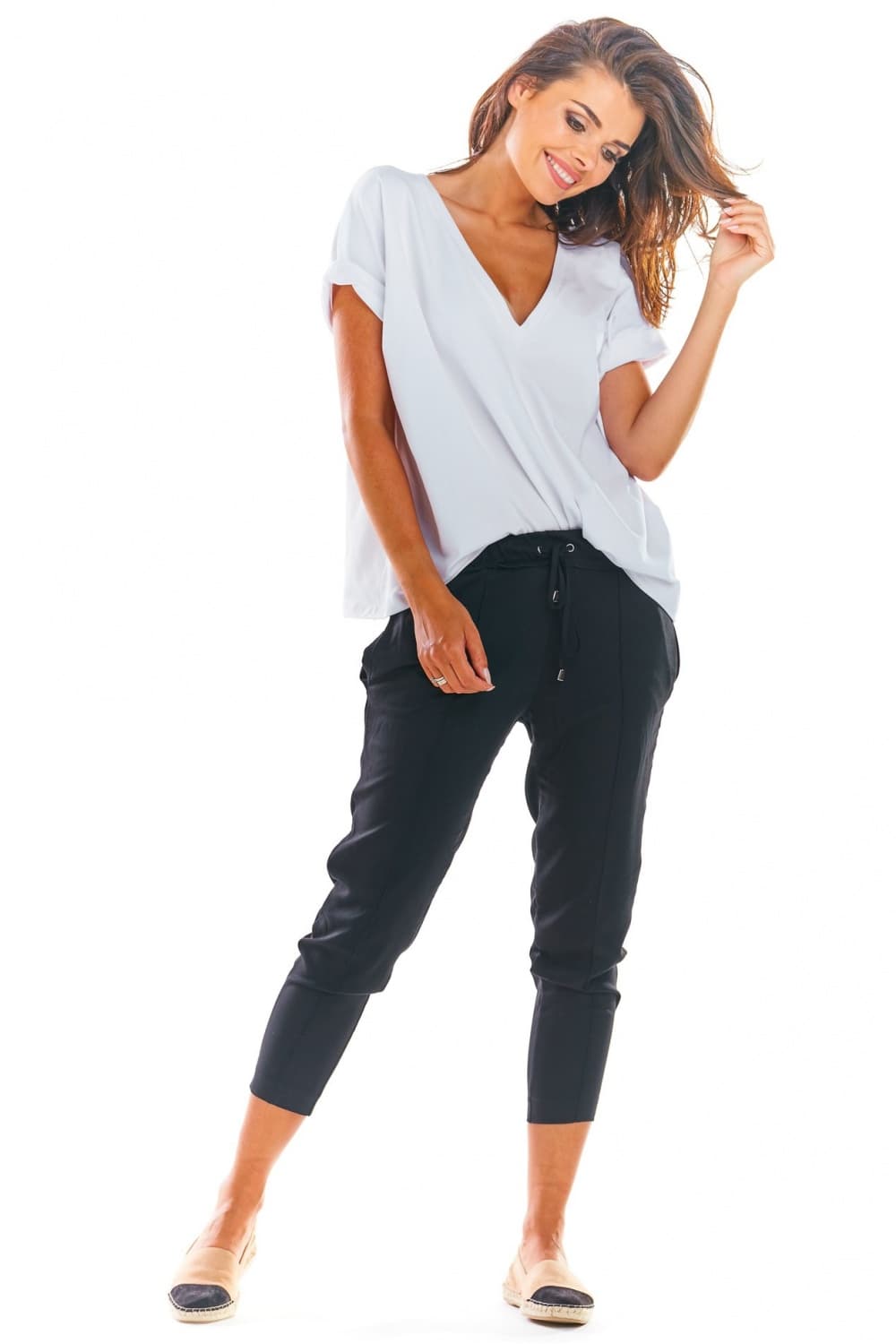 Pantaloni da donna model 144655 awama
