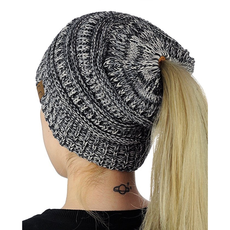 CC Letter Ponytail Cap Knitting Hat for Ladies (Black + Grey)