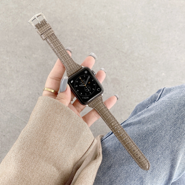 Crocodile Texture Leather Watch Band For Apple Watch Ultra 49mm&Watch Ultra 2 49mm / Series 9&8&7 45mm / SE 3&SE 2&6&SE&5&4 44mm / 3&2&1 42mm(Caramel Brown)