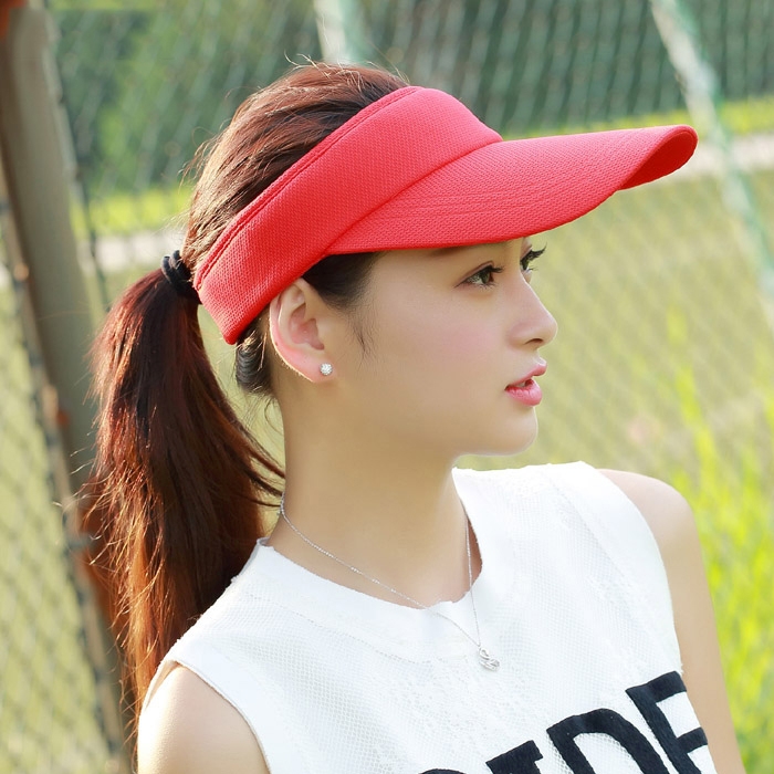 Lightweight and Comfortable Visor Cap for Women in Outdoor Golf Tennis Running Jogging Adjustable Strap (Red)