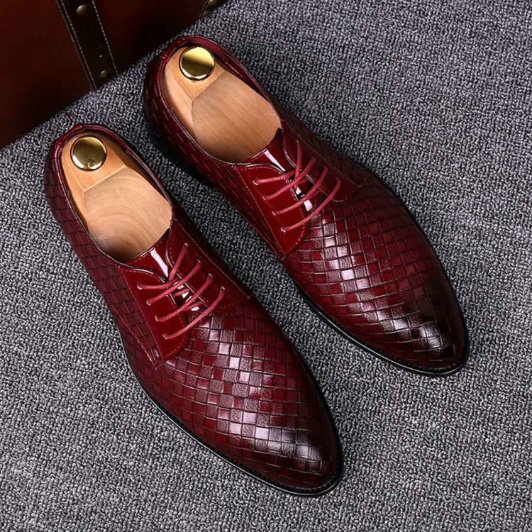 Men Business Dress Shoes Crocodile Leather Shoes Pointed Strips Brock Casual Shoes, Size:44(Red)