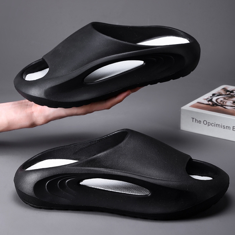 Men Summer Slippers Non-slip Soft Hollow Sports Sandals, Size: 44-45(Black)