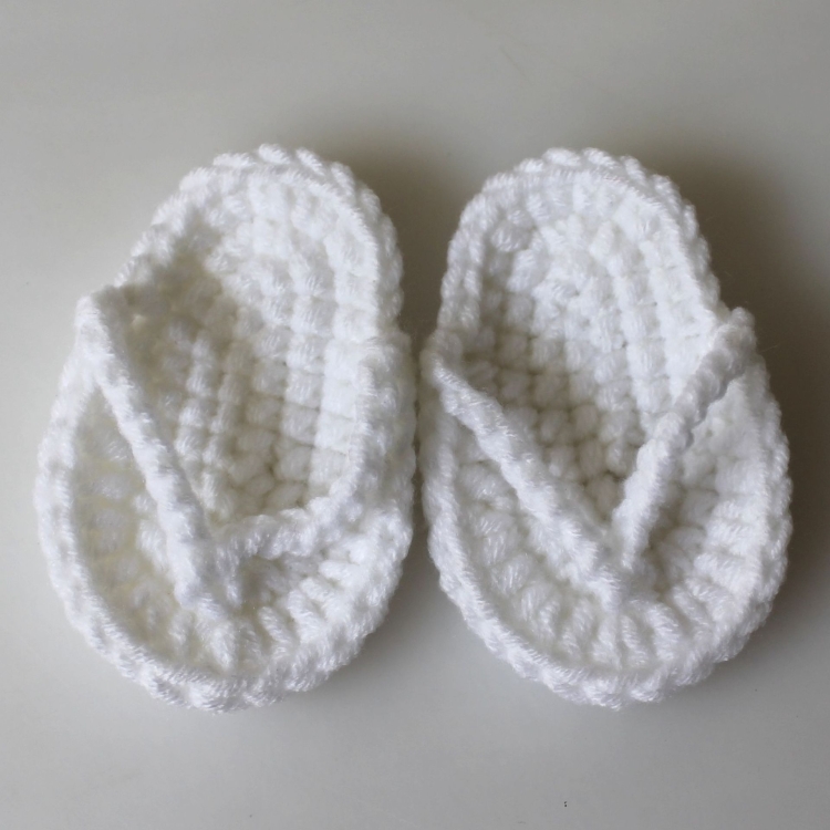 Newborn Babies Photography Props Mini Crocheted Small Slippers, Size:  Newborn Size( White)