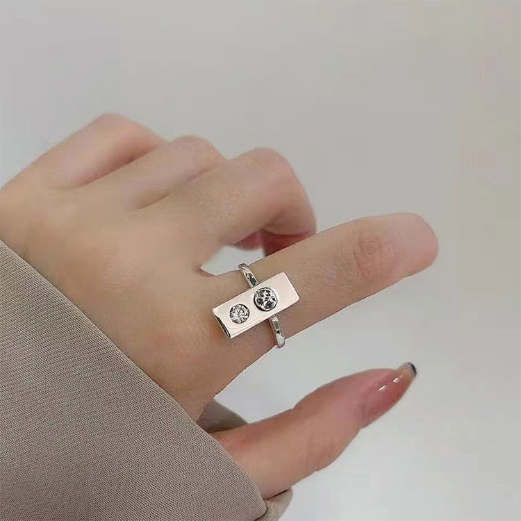 Platinum Plated Ladies Vintage Wear Combination Ring, Specification:J2284