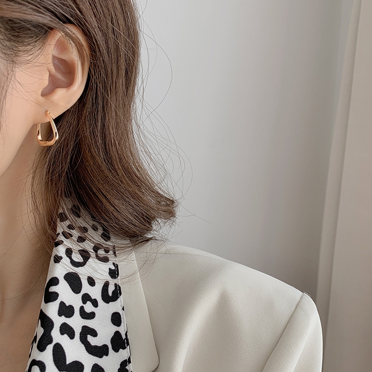 S925 Silver Needle Earbuckle Womens Frosty Style Simple Temperament Stud Earrings Small Golden