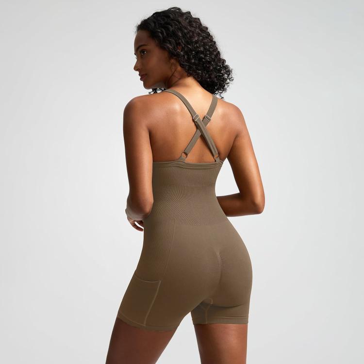 Women Seamless Ribbed Yoga Jumpsuit Cropped Racerback Workout Bodysuit with Side Pocket, Size: M(Coffee)
